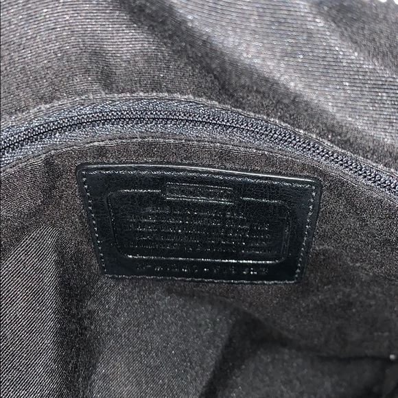 Large Black Coach shoulder bag, Like New! - Picture 3 of 7